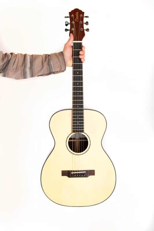 00 Padauk acoustic guitar by Francis Boutin